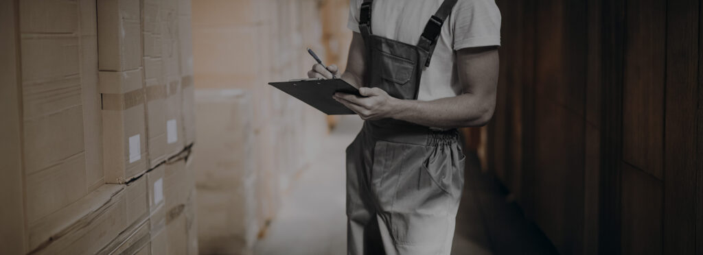 Wymagania i&nbsp;normy dla regałów magazynowych